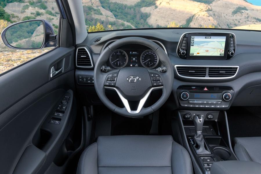 Торпедо Hyundai Tucson (TL) 2018 года  (WW) (фото 27 из 40)